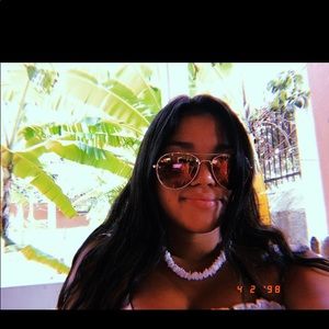 Meet your Posher, Jade